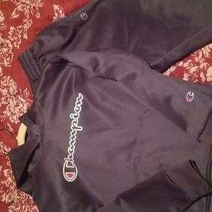 Selling this 2 piece champion boys set size 7 8